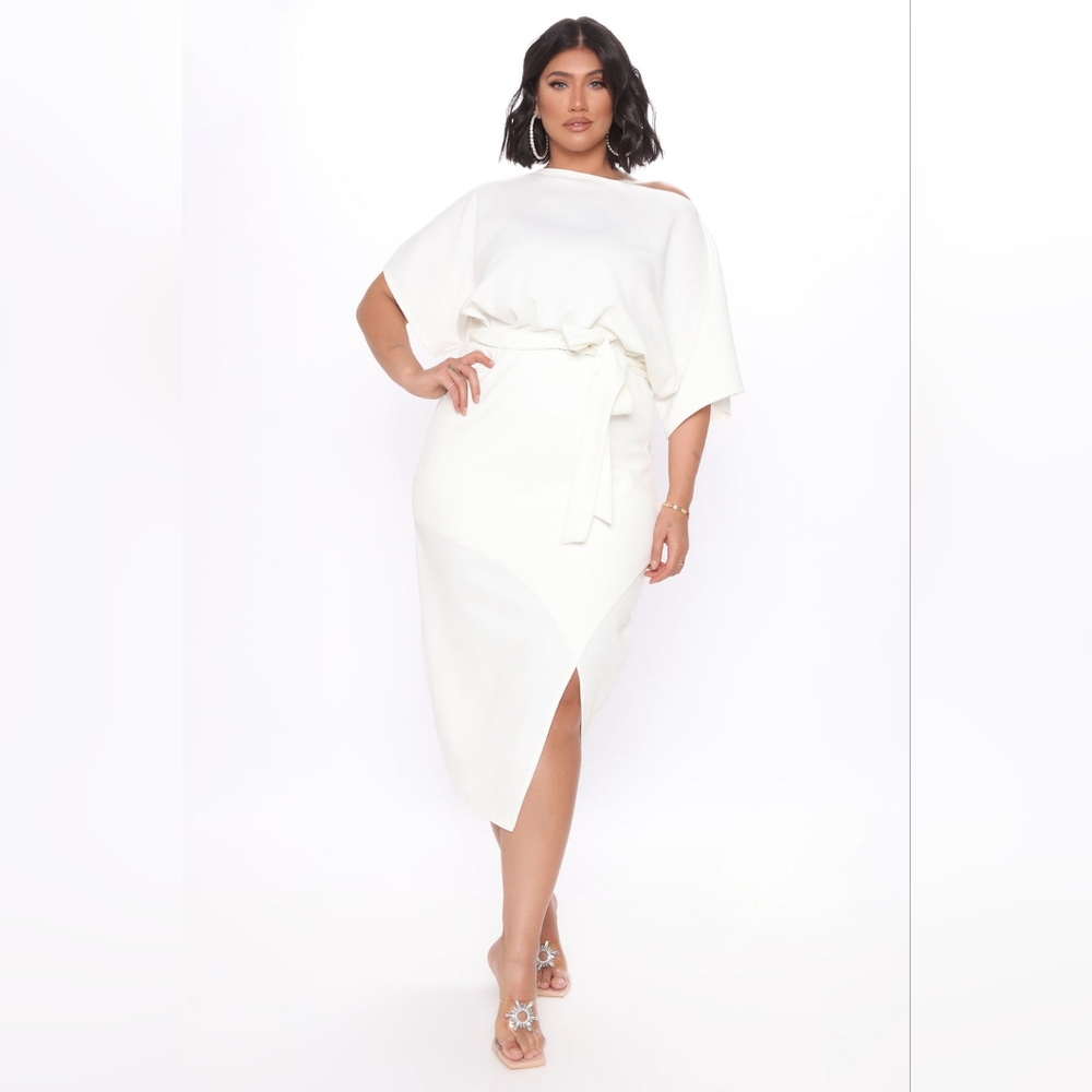 Please Hold Midi Dress - Ivory
